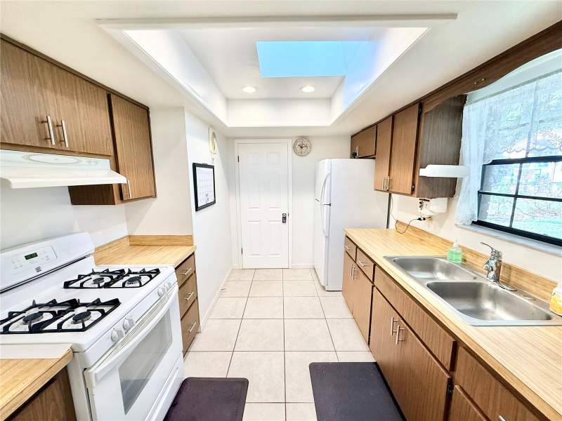 2 bedroom Single Family Residence at 1031 Park Avenue, Tavares Lakewood Park, Tavares — photo 2