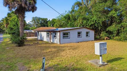 921 S Salisbury Avenue, Deland FL - photo 8 of 27