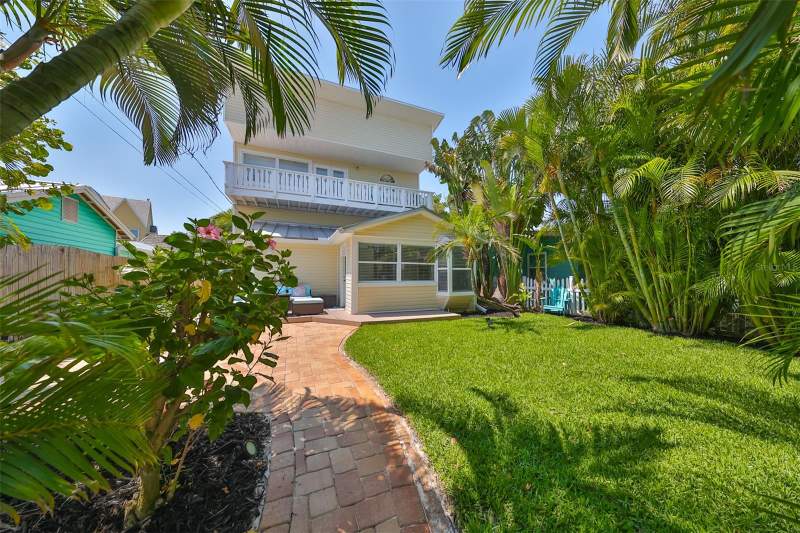 2 bedroom Single Family Residence at 13004 Boca Ciega Avenue, Pages Rep Of Mitchells Beach 2, Madeira Beach — photo 2