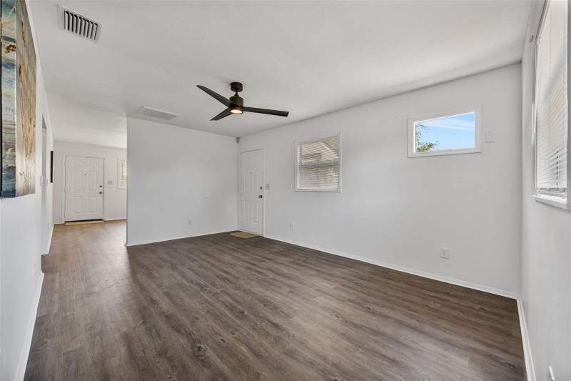 2 bedroom Single Family Residence at 3419 N 54TH STREET, GRANT PARK, TAMPA — photo 4