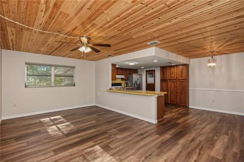 1414 W Evergreen Drive, Citrus Springs FL - photo 17 of 46