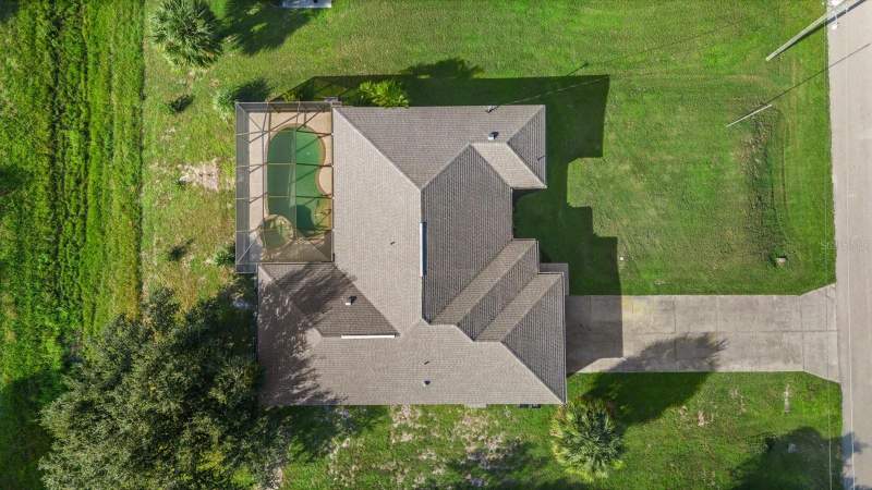 3 bedroom Single Family Residence at 4241 Chamrade Road, Port Charlotte Sub 22, North Port — photo 5