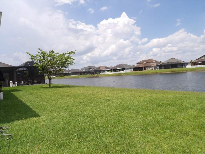 4 bedroom Single Family Residence at 11940 Sunburst Marble Road, South Fork Tr Q Ph 1, Riverview — photo 4
