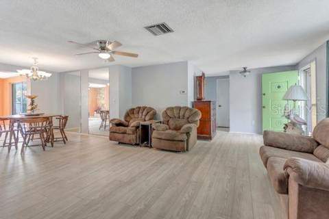 10825 Bridleton Road, Port Richey FL - photo 11 of 42