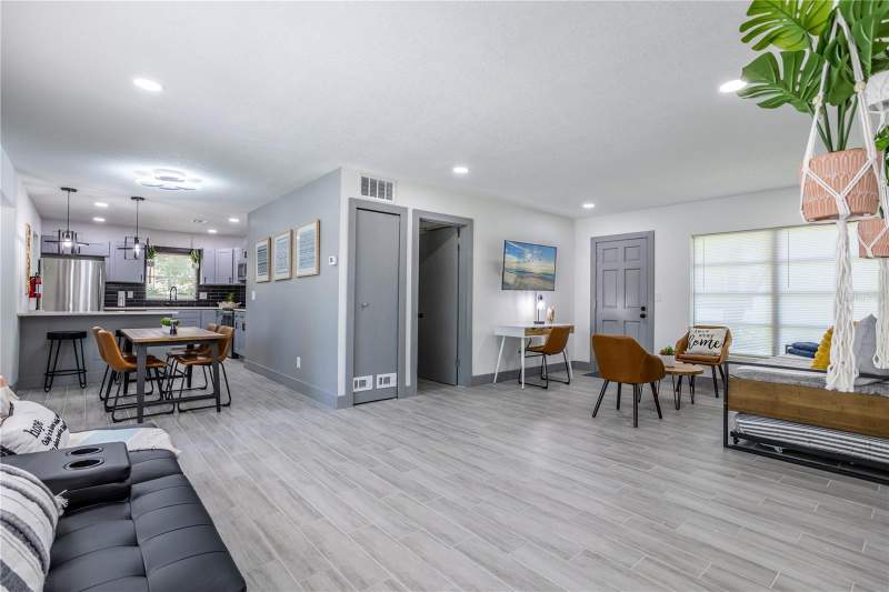 4 bedroom Single Family Residence at 1213 Corbett Lane, Dover Shores Eighth Add, Orlando — photo 4