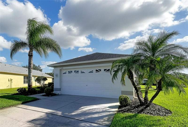 3 bedroom Single Family Residence at 12116 Broadgreen Place, Heritage Springs 23, Trinity — photo 3