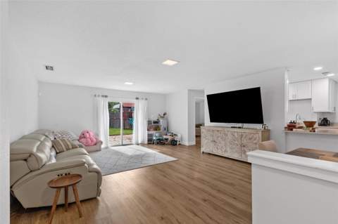 15917 Country Farm Place, Tampa FL - photo 6 of 6