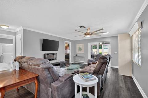 1004 Laredo Lane, Lady Lake FL - photo 17 of 38