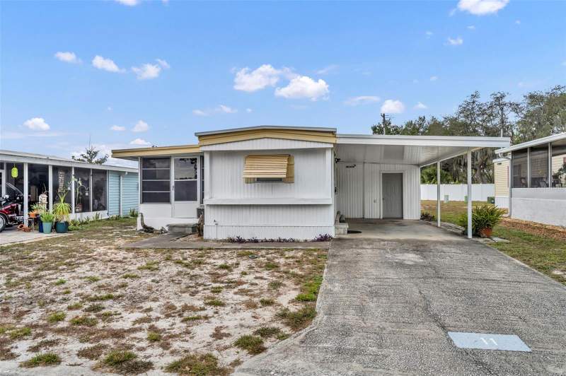 2 bedroom Mobile Home at 11 Hawaiian Way, Molokai Co-Op, Leesburg — photo 3