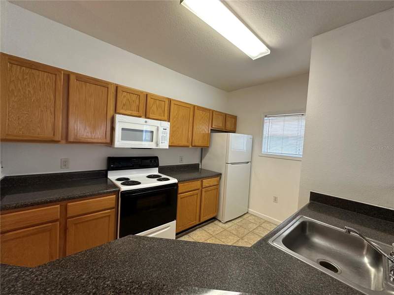 1 bedroom Condominium at 4802 51st Street #622, The Palms Of Cortez, Bradenton — photo 2