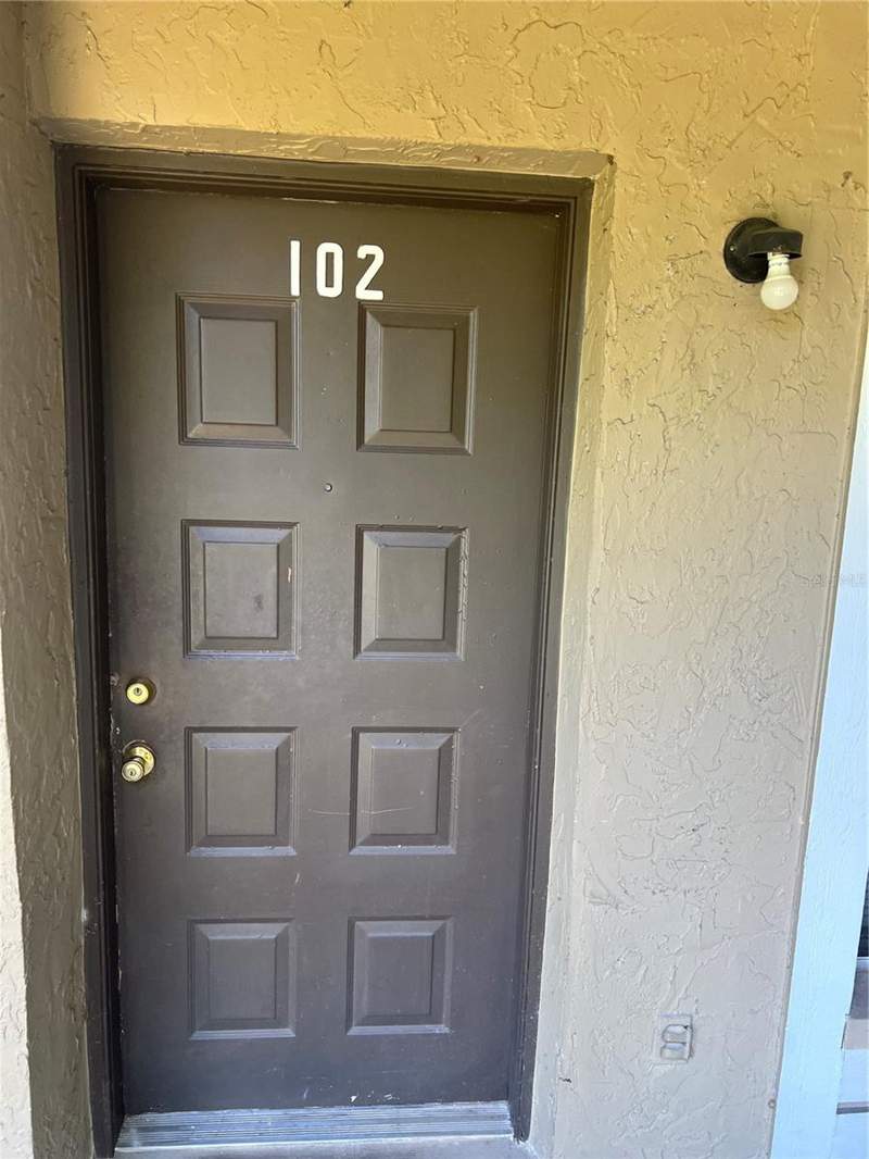 2 bedroom Condominium at 14308 Hanging Moss Circle #102, The Oaks Unit Viii A Condomini, Tampa — photo 3