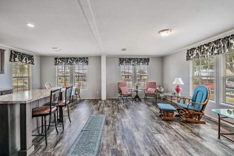 36747 Lakewood Drive, Zephyrhills FL - photo 17 of 66