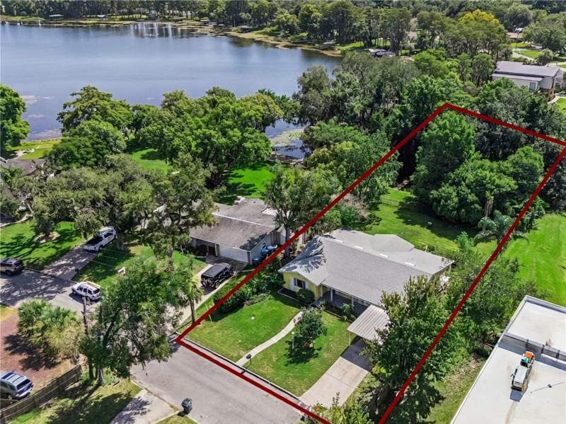3 bedroom Single Family Residence at 1003 Lake Bell Drive, Albert Lee Ridge Add 02, Winter Park — photo 2