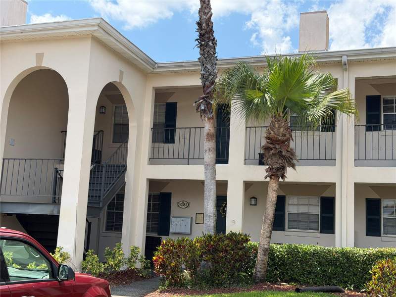 10335 CARROLLWOOD LANE #116 home for sale in The Grand At Olde Carrollwood