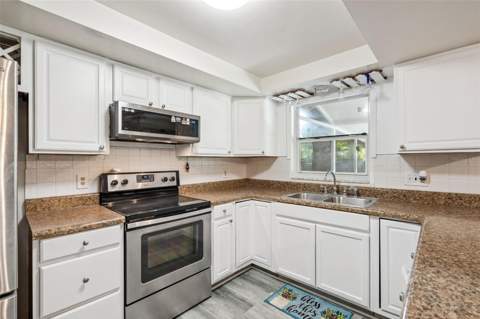 4035 Wendy Drive, Orlando FL - photo 9 of 27
