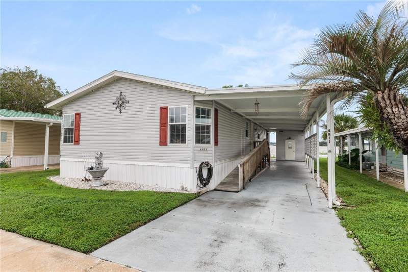 3 bedroom Manufactured Home at 4911 Linc Lane, Lakeside Hills Estates, Lakeland — photo 3