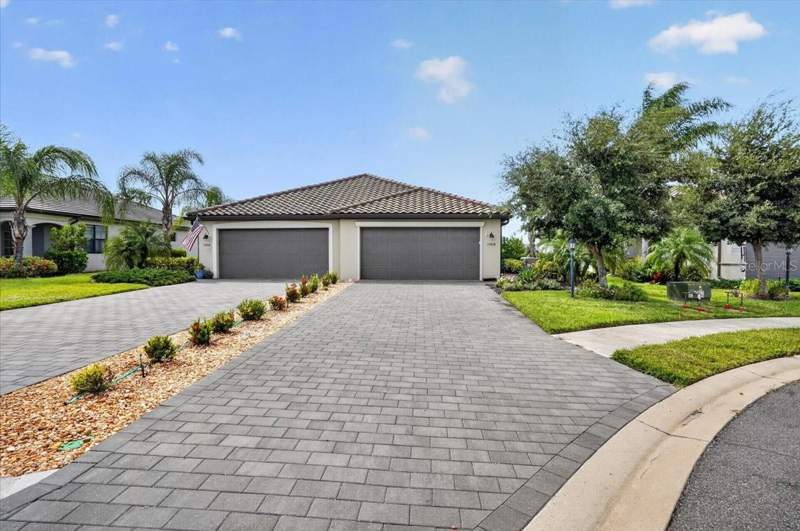 2 bedroom Villa at 15914 Clear Skies Place, Lorraine Lakes Ph I, Bradenton — photo 2
