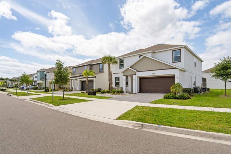 8 bedroom Single Family Residence at 4472 Monado Drive, Bellavida Ph 2C, Kissimmee — photo 2