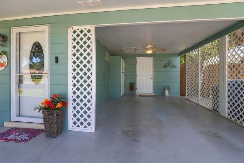 2 bedroom Single Family Residence at 945 Horizon Road, South Venice, Venice — photo 2