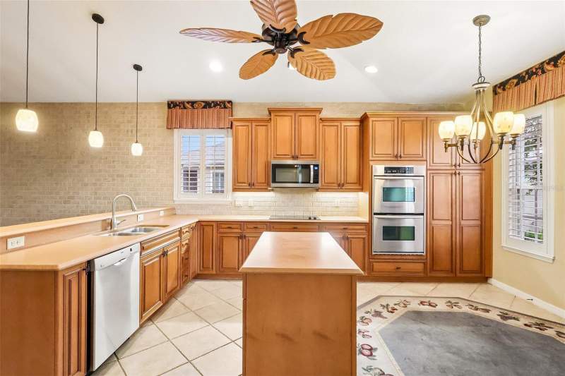 3 bedroom Single Family Residence at 8013 Pine Hollow Drive, Mt Dora Country Club Mt Dora Ph 03-3 Pcls A B, Mount Dora — photo 5