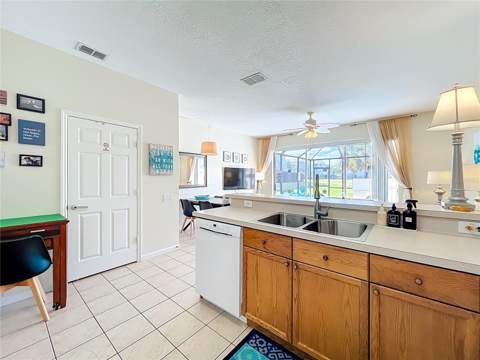 8104 Princess Palm Lane, Kissimmee FL - photo 18 of 71
