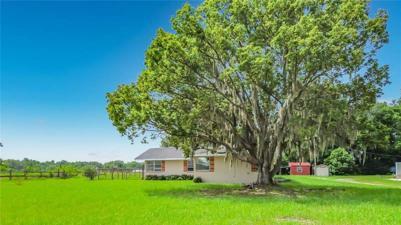 3 bedroom Single Family Residence at 11900 SE Sunset Harbor Road, Nonsub, Weirsdale — photo 3