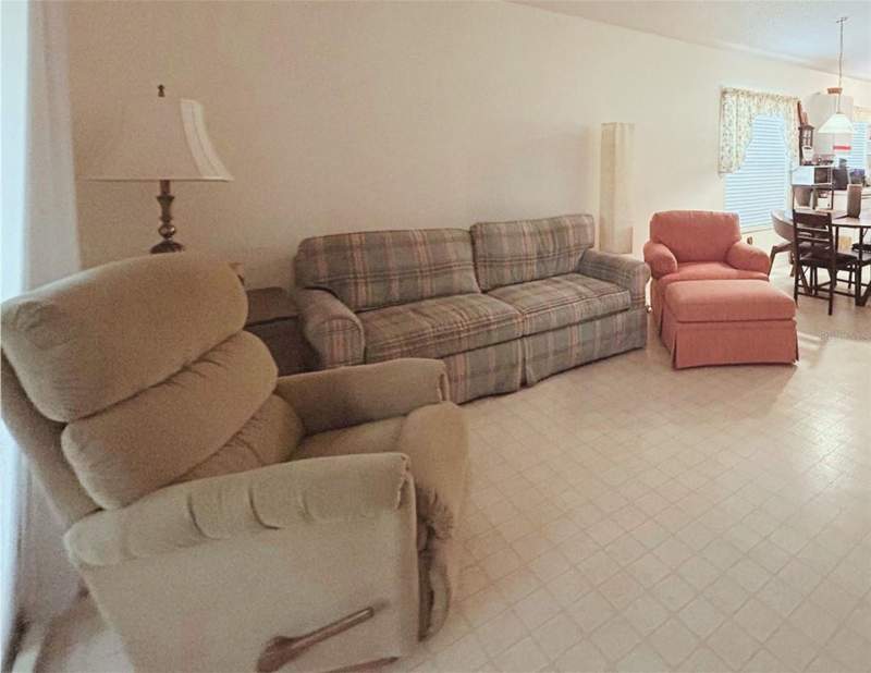 2 bedroom Single Family Residence at 25119 Cranes Roost Circle, Plantation At Leesburg Golfview, Leesburg — photo 3