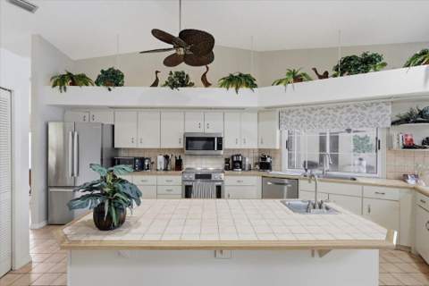 5 Cherrytree Court, Palm Coast FL - photo 8 of 54