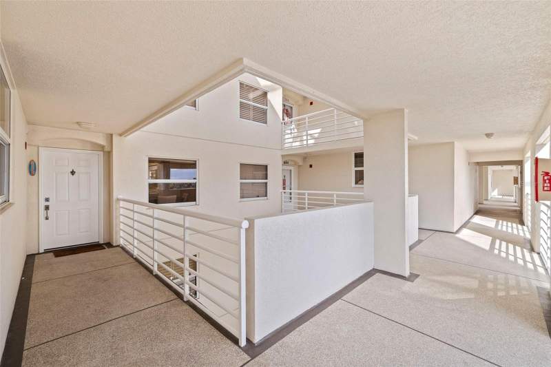 2 bedroom Condominium at 6105 Bahia Del Mar Circle #683, Bahia Vista Condo, St Petersburg — photo 2