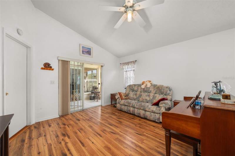 3 bedroom Single Family Residence at 580 Summer Hill Drive, Sun N Lakes, Lake Placid — photo 4