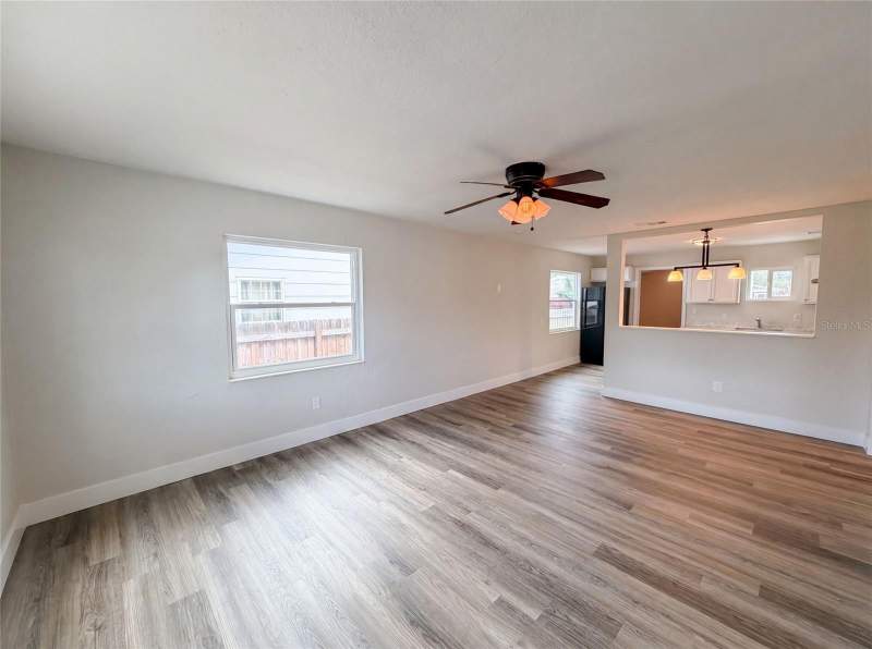 2 bedroom Single Family Residence at 2596 38th Avenue, Coolidge Park, St Petersburg — photo 3