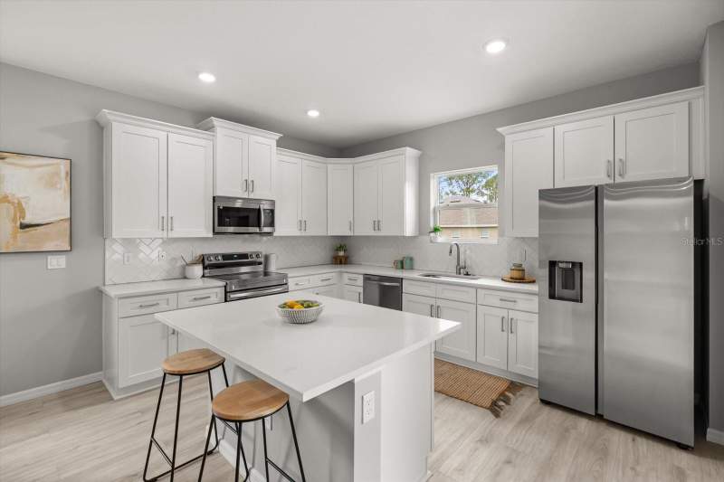 4 bedroom Single Family Residence at 248 Marion Oaks Manor, Marion Oaks Un 04, Ocala — photo 5