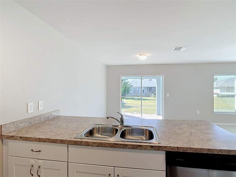 4 bedroom Single Family Residence at 21499 Landis Avenue, Port Charlotte Sec 033, Port Charlotte — photo 4