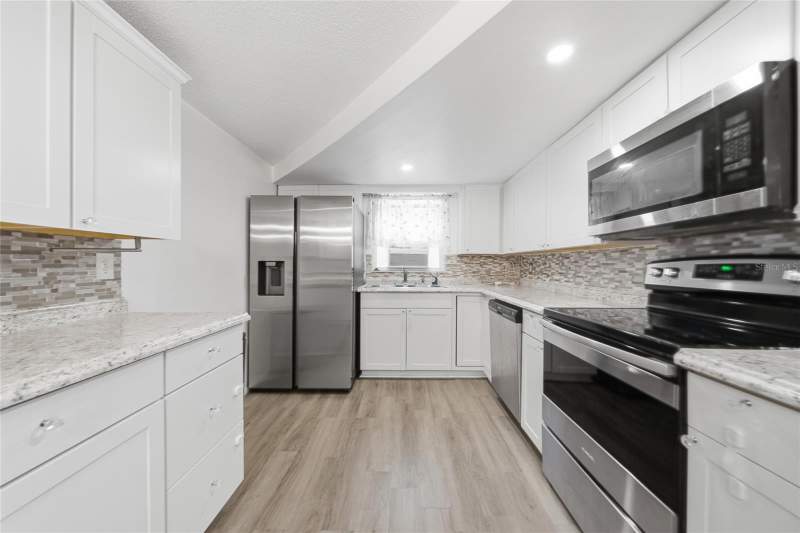 2 bedroom Single Family Residence at 9316 Mark Twain Lane, Regency Park, Port Richey — photo 4