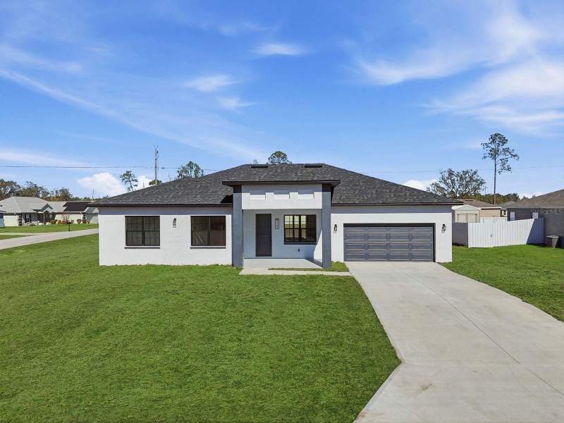 6138 SW 144TH PLACE home for sale in Marion Oaks