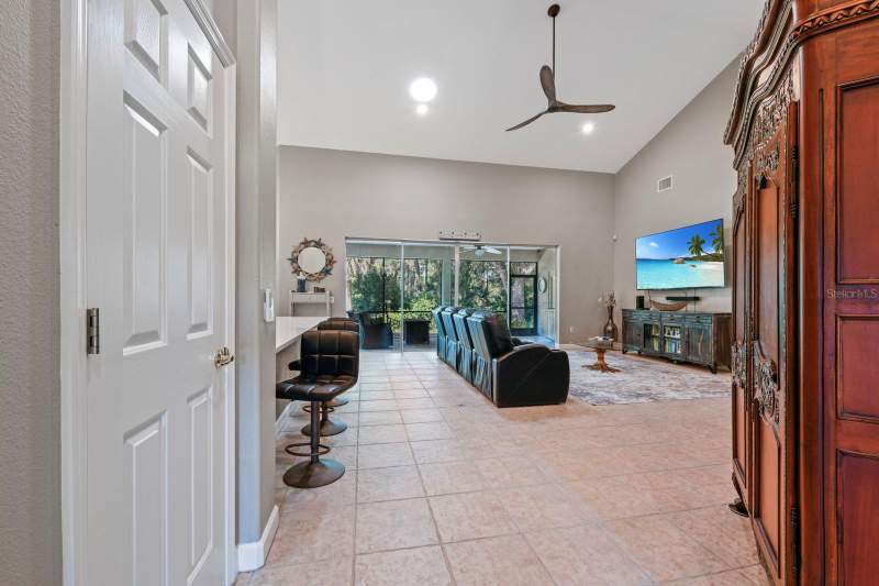 3 bedroom Single Family Residence at 5039 Greenbriar Trail, Mount Dora Country Club Mt Dora Ph 02-4, Mount Dora — photo 2