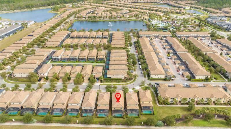 6 bedroom Single Family Residence at 9013 Rhodes Street, Windsor At Westside Ph 1, Kissimmee — photo 4