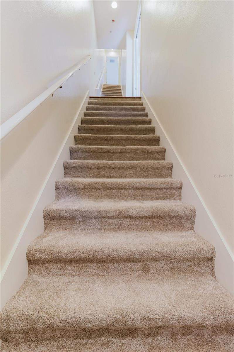 3 bedroom Townhouse at 6825 S Kissimmee Street, Thomas Twnhms, Tampa — photo 2