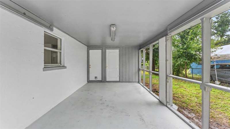 3 bedroom Single Family Residence at 618 W Williams Street, Bradford Heights, Lakeland — photo 3