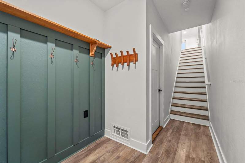 3 bedroom Townhouse at 1299 Savona Drive, Riviera Twnhms, St Petersburg — photo 2