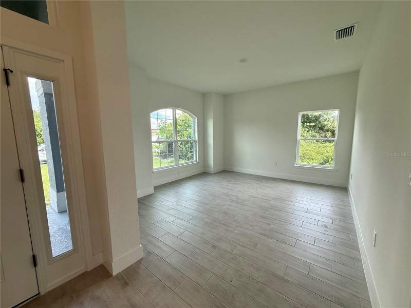 4 bedroom Single Family Residence at 13321 Galveston Avenue, Port Charlotte Sec 085, Port Charlotte — photo 5