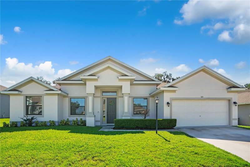 4 bedroom Single Family Residence at 525 GANDHI DRIVE, HERITAGE WOODS, LAKELAND — photo 1