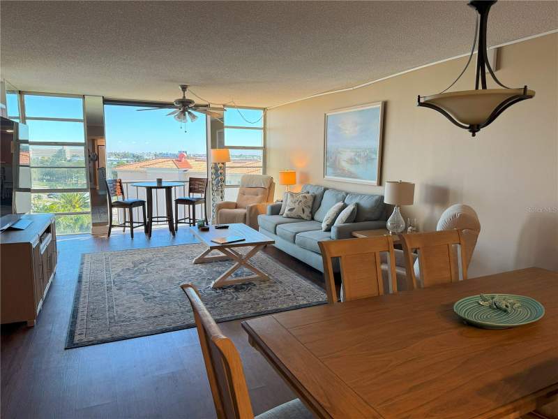2 bedroom Condominium at 7400 Sun Island Drive #603, Bay Island Group 1, South Pasadena — photo 2