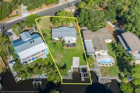 3318 Pineview Drive, Holiday FL - photo 6 of 56