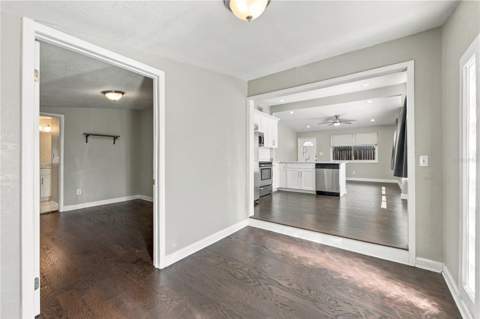 7301 51st Avenue, St Petersburg FL - photo 6 of 44
