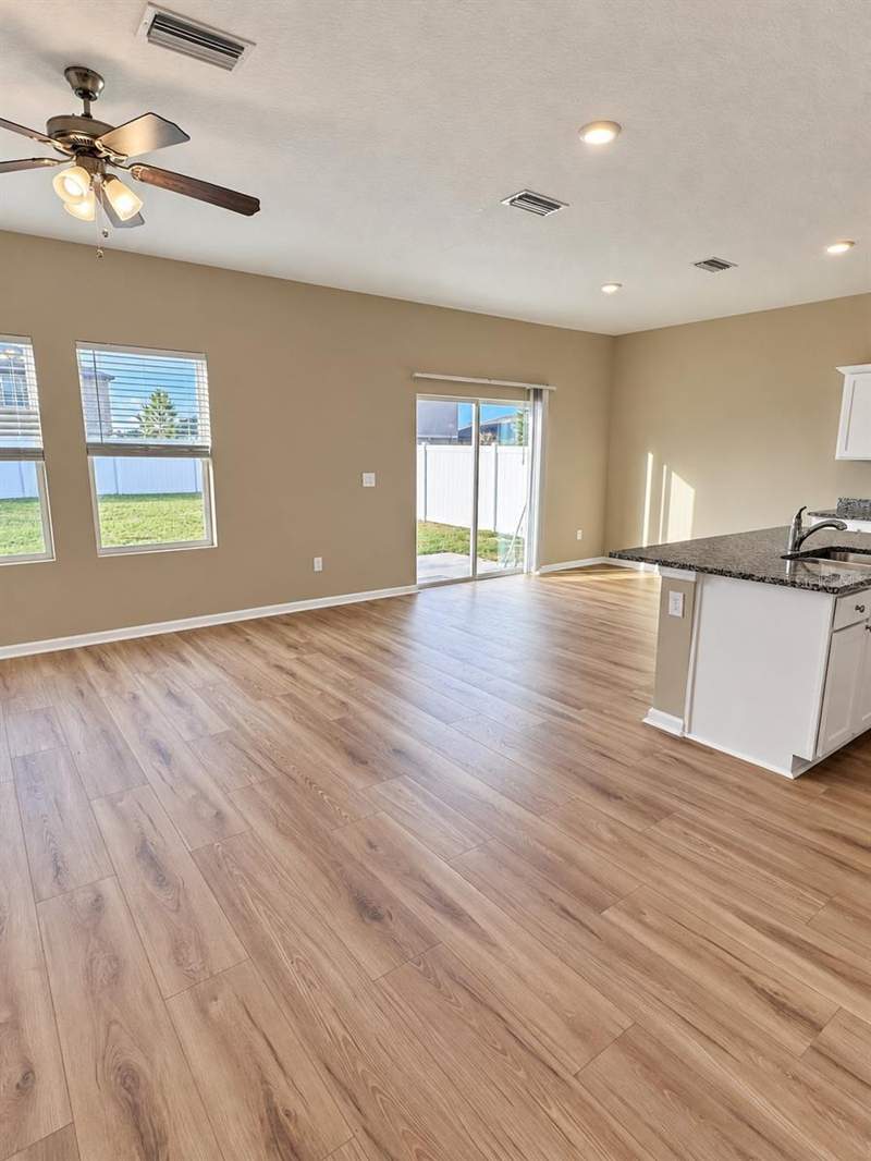 3 bedroom Single Family Residence at 35139 White Water Lily Way, Hidden Crk Ph 1 & 2, Zephyrhills — photo 3