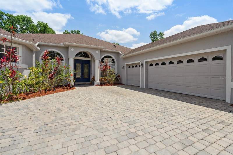 Barrington Estates