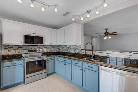11136 Golden Silence Drive, Riverview FL - photo 14 of 39