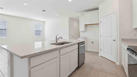 8171 Ives Place, Wildwood FL - photo 12 of 24