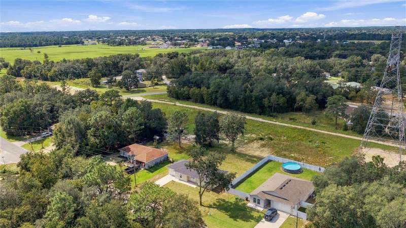 3 bedroom Single Family Residence at 10 Pine Run, Silver Springs Shores Unit 16, Ocala — photo 4